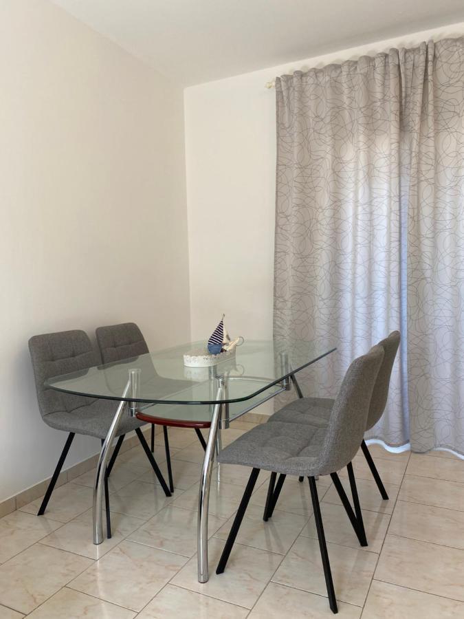 Apartments Mikecin Novigrad  Esterno foto